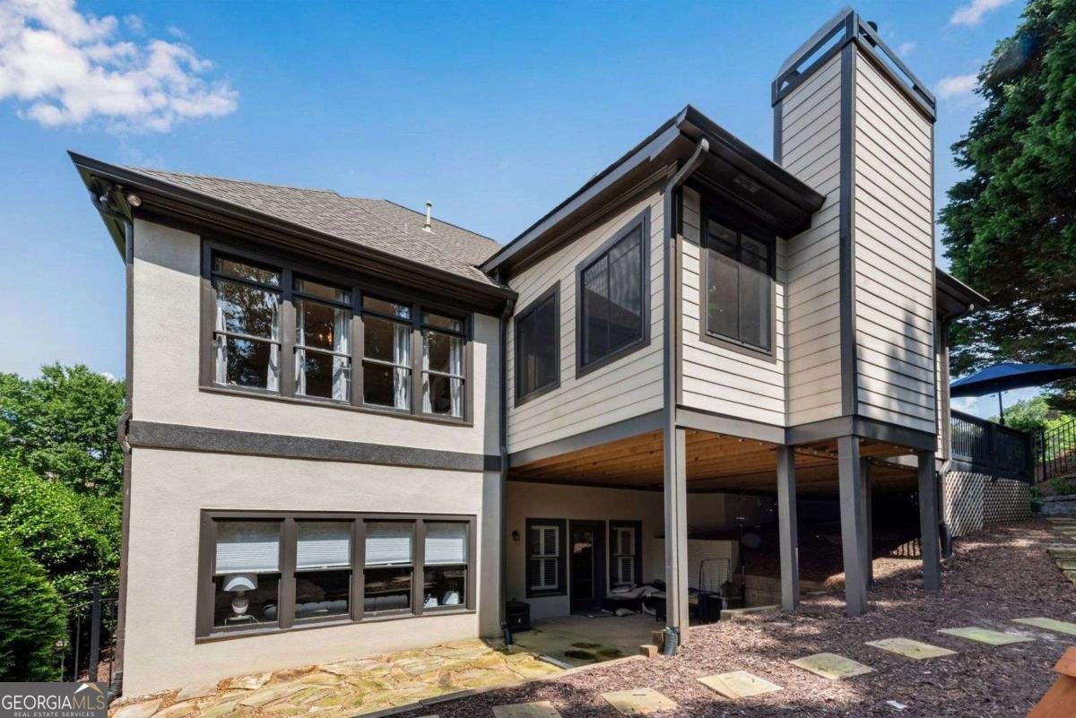 5995 Ettington Drive Suwanee - 5