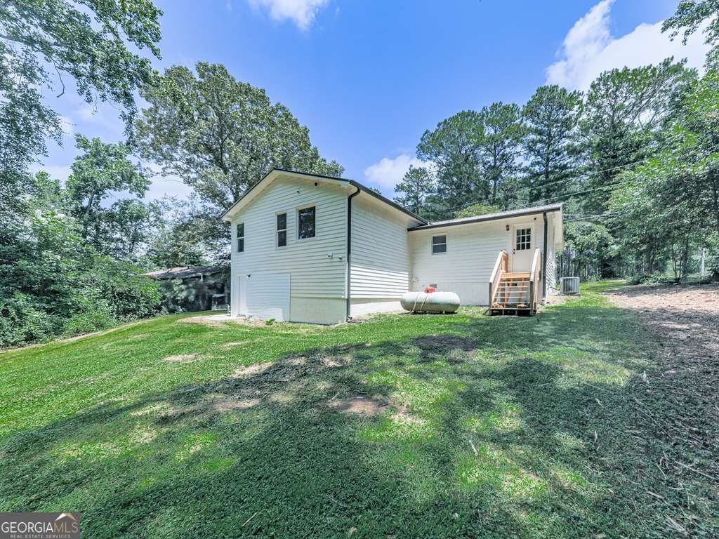 611 Smith Road Ball Ground - 33