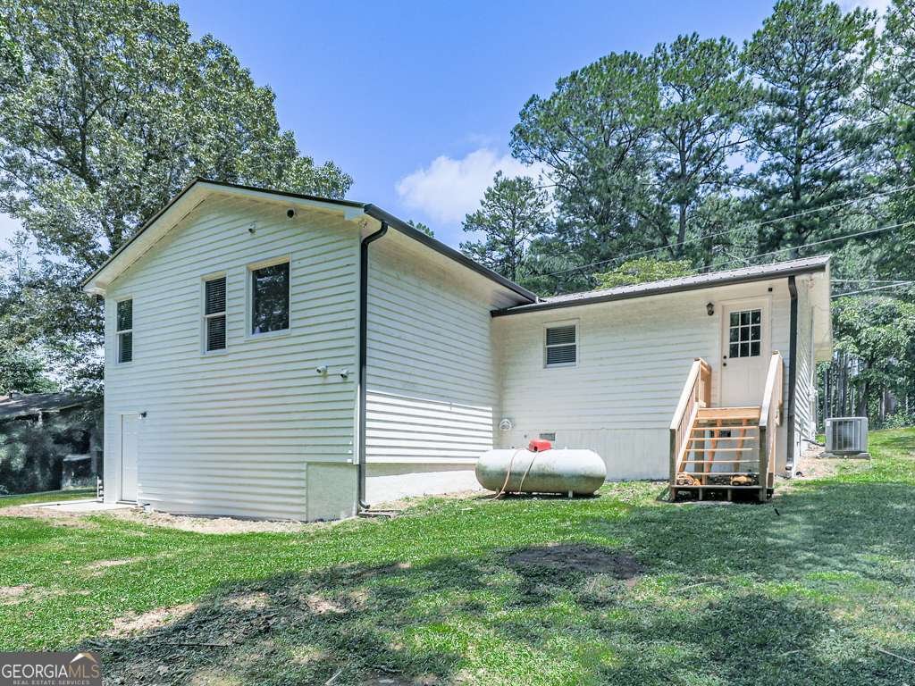 611 Smith Road Ball Ground - 35