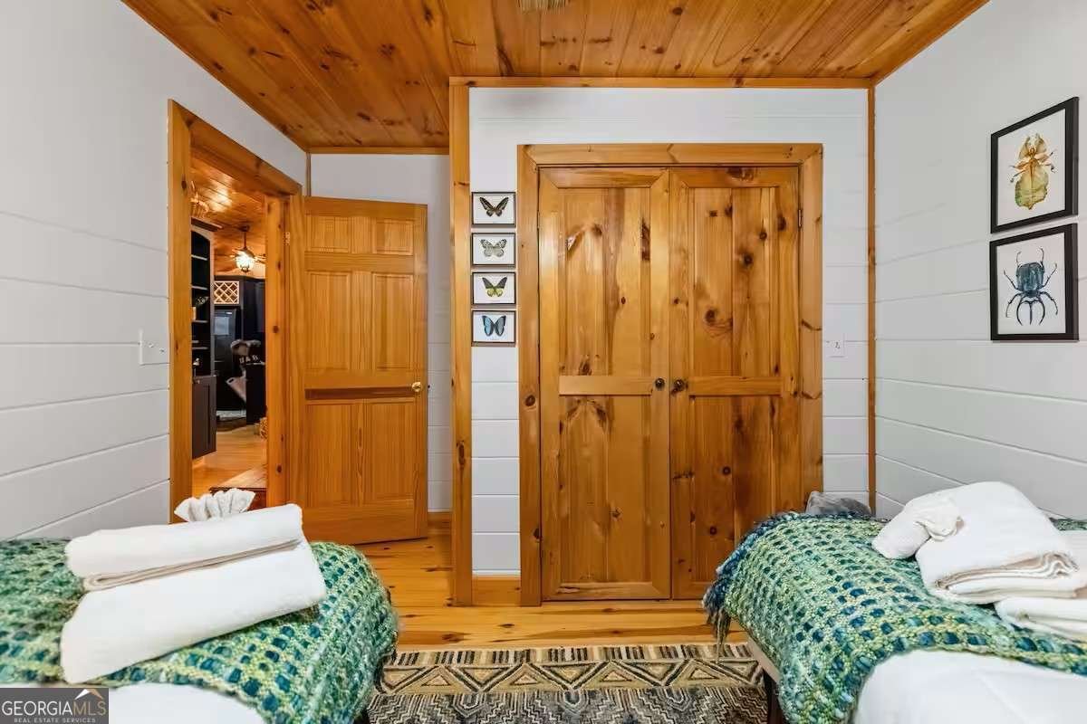 200 Underlook Road Blue Ridge - 24