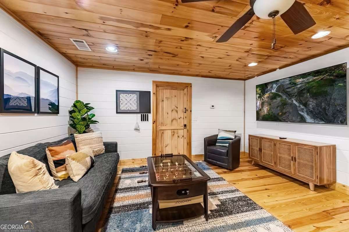200 Underlook Road Blue Ridge - 40