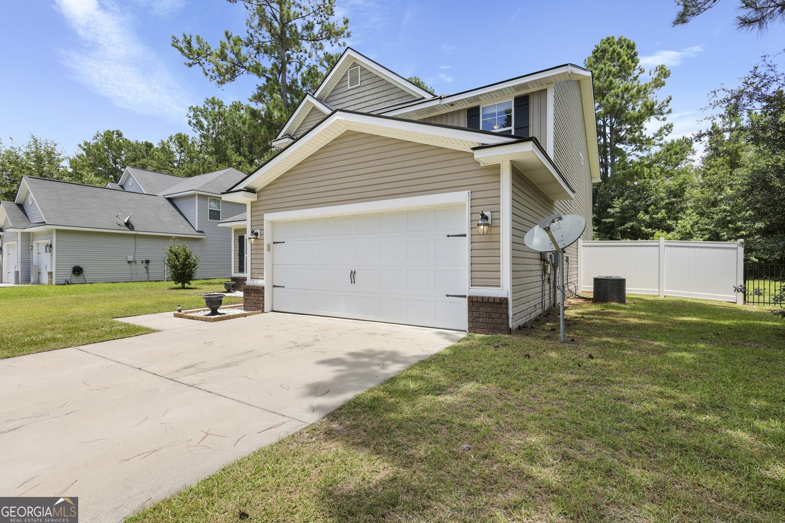 1316 Hill View Circle Hinesville - 17