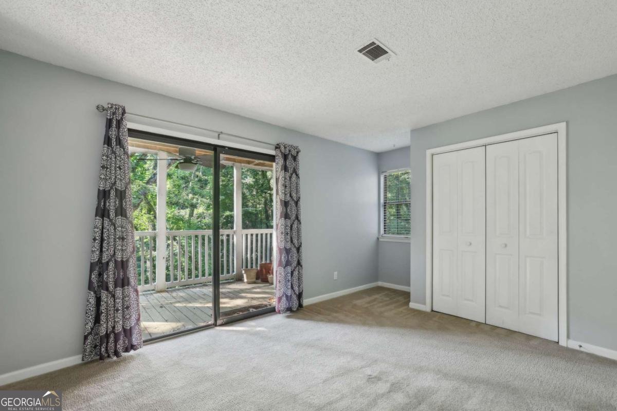 511 Barrington Hills Drive Atlanta - 25