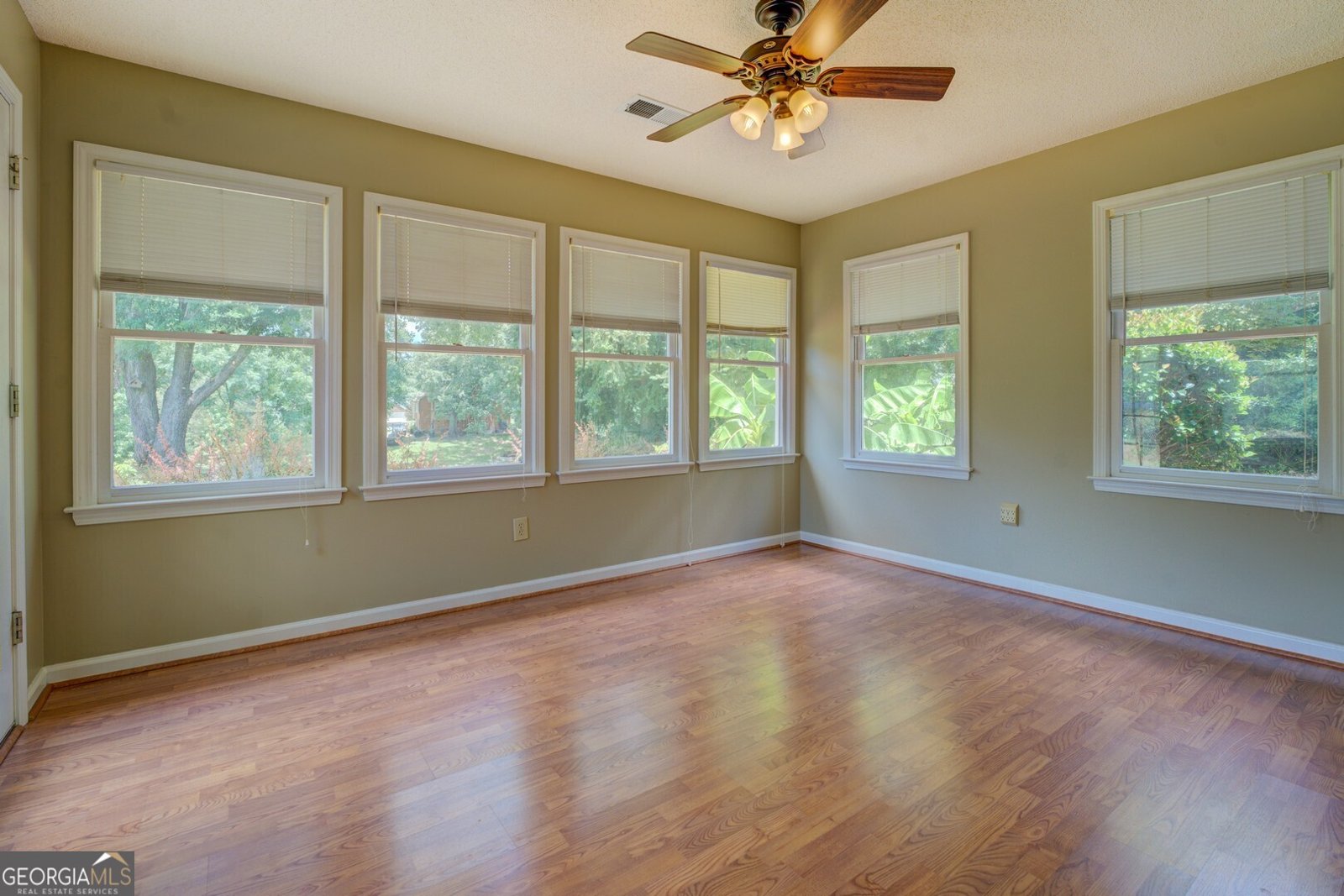 1615 Clairmont Lane Conyers - 15
