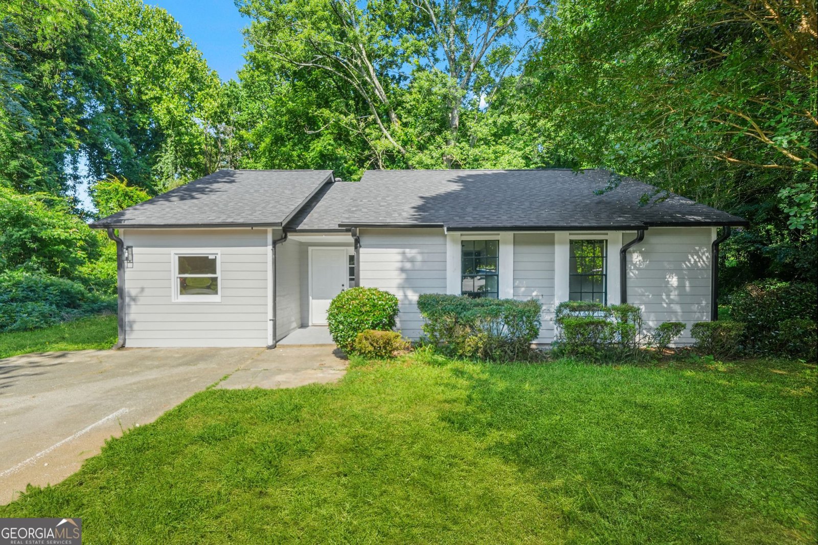 3909 Creek Court Stone Mountain - 1