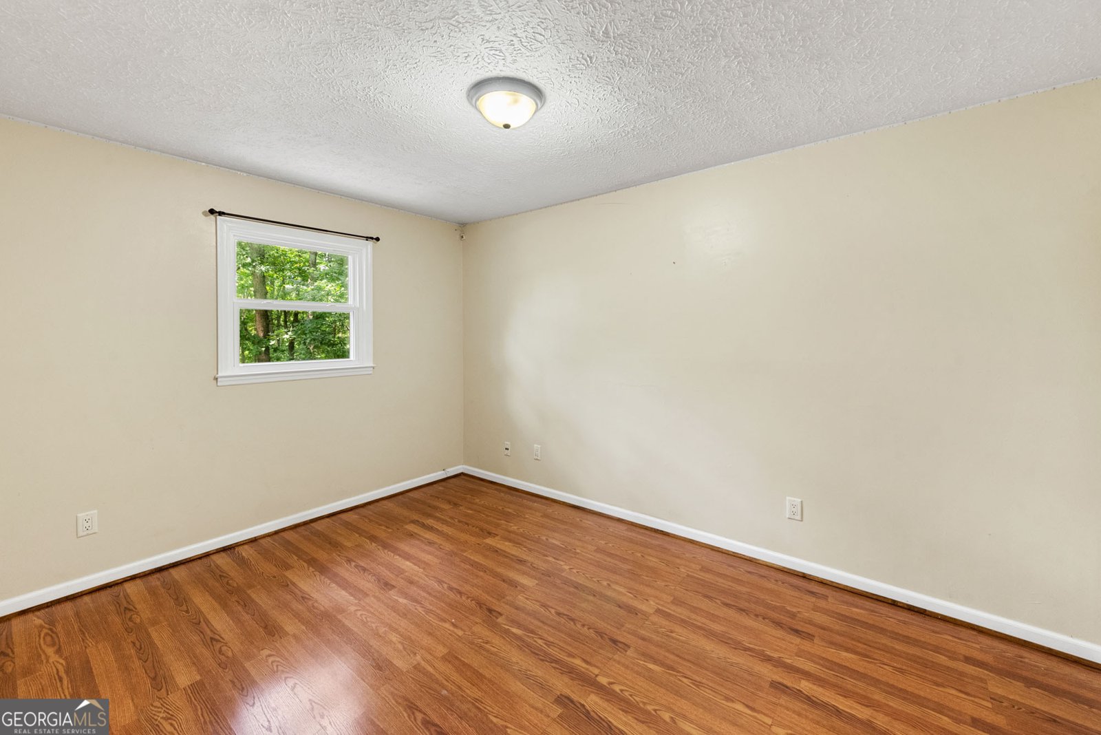 4848 Red Oak Drive Gainesville - 27