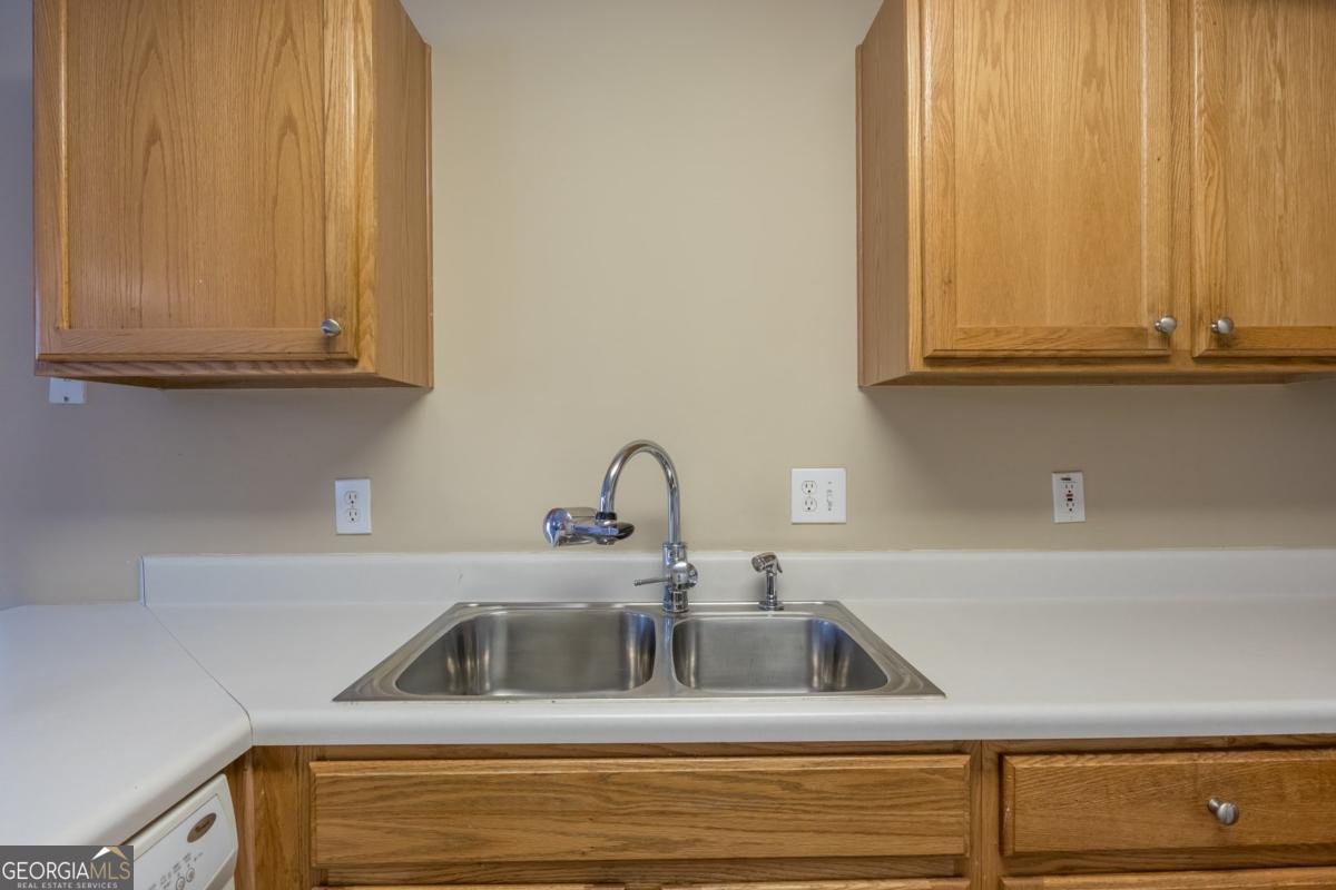 2375 Lexington Lane Cumming - 27