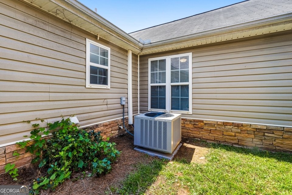 281 Northwinds Boulevard Carrollton - 16