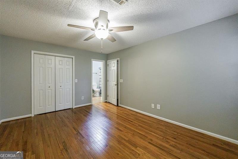 1002 Creatwood Circle Smyrna - 33