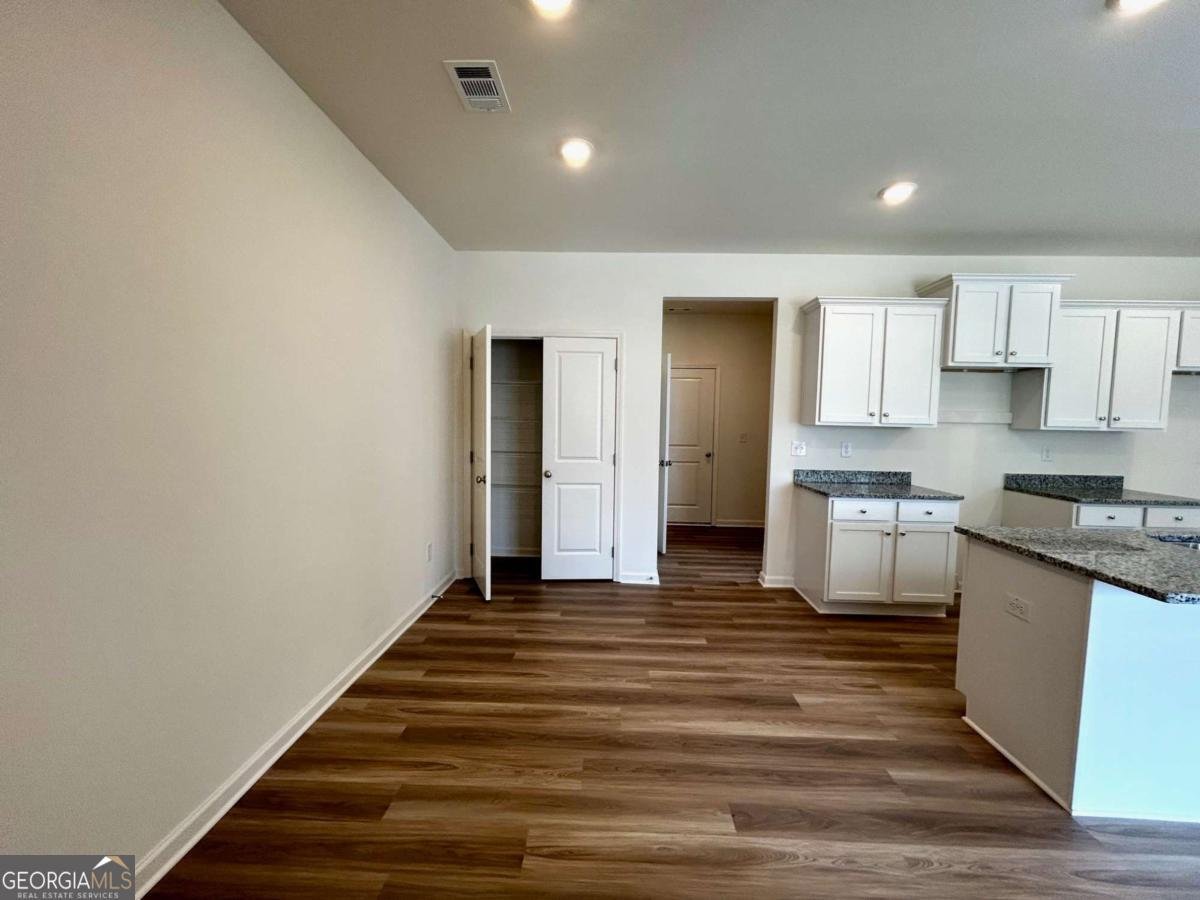 1911 Victoria Way Conyers - 2