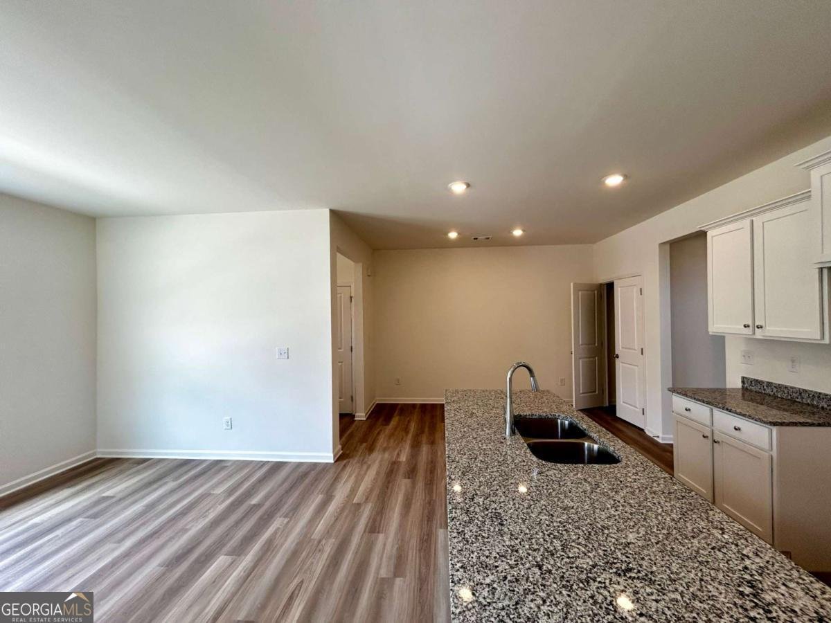 1911 Victoria Way Conyers - 4