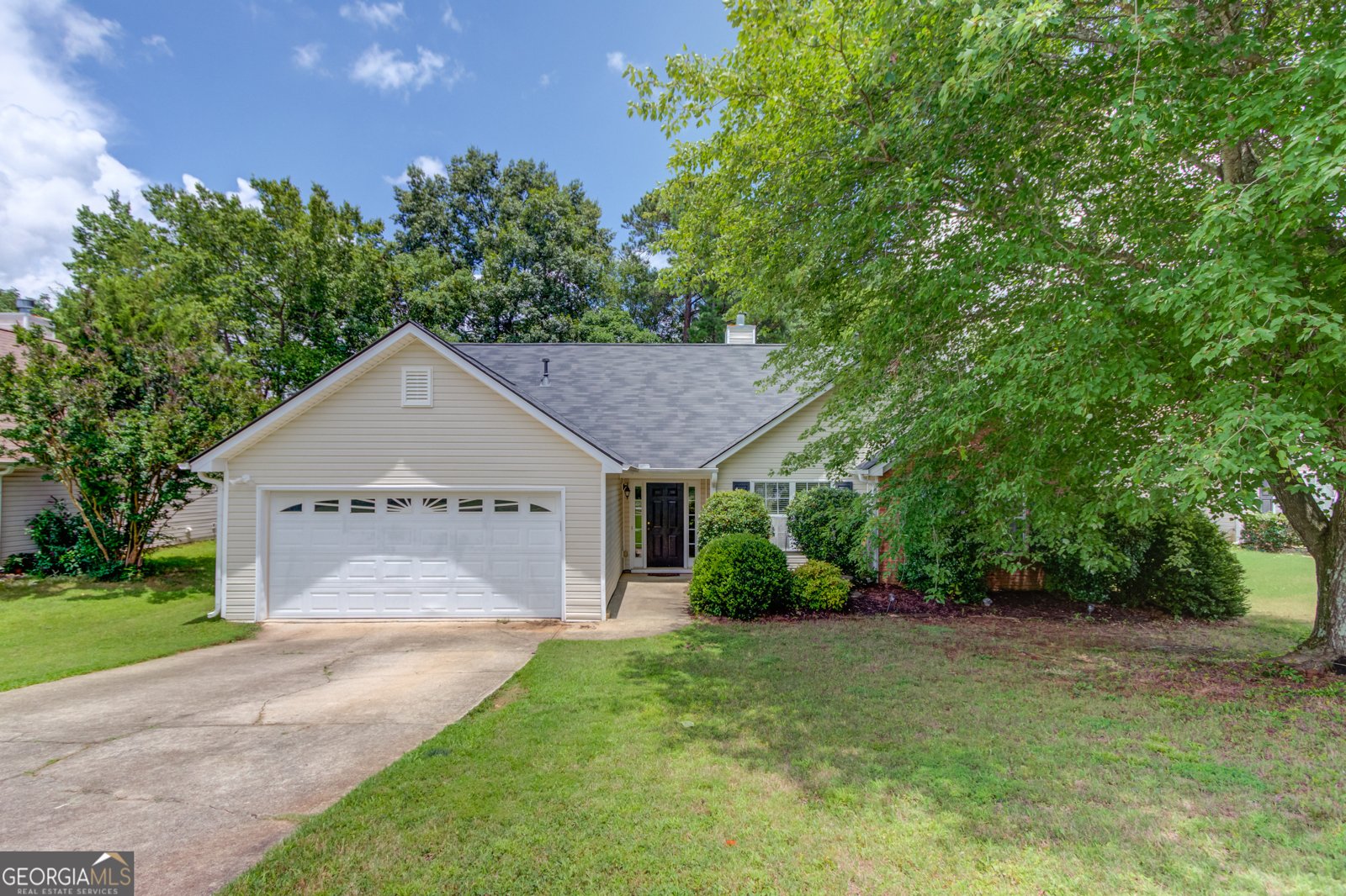 949 Harbins Pass Drive Dacula - 1