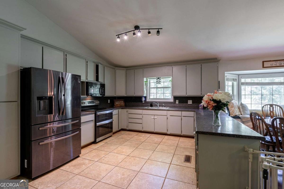 1828 Pitts Chapel Road Newborn - 4