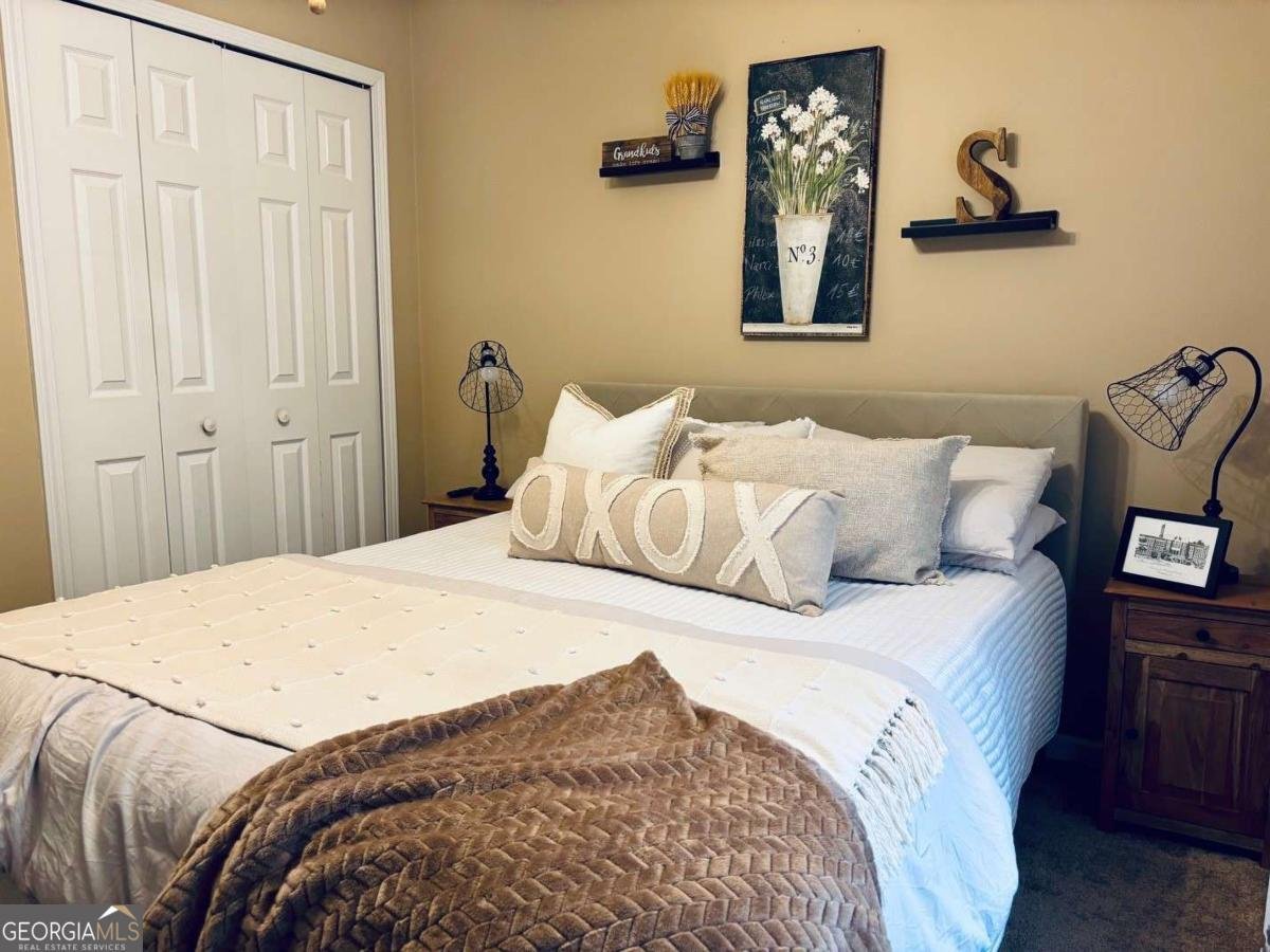 486 Village Circle Stockbridge - 17