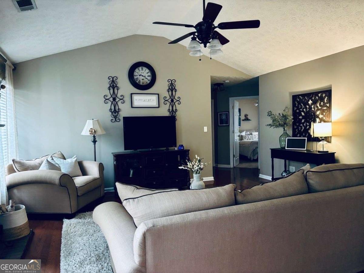 486 Village Circle Stockbridge - 7