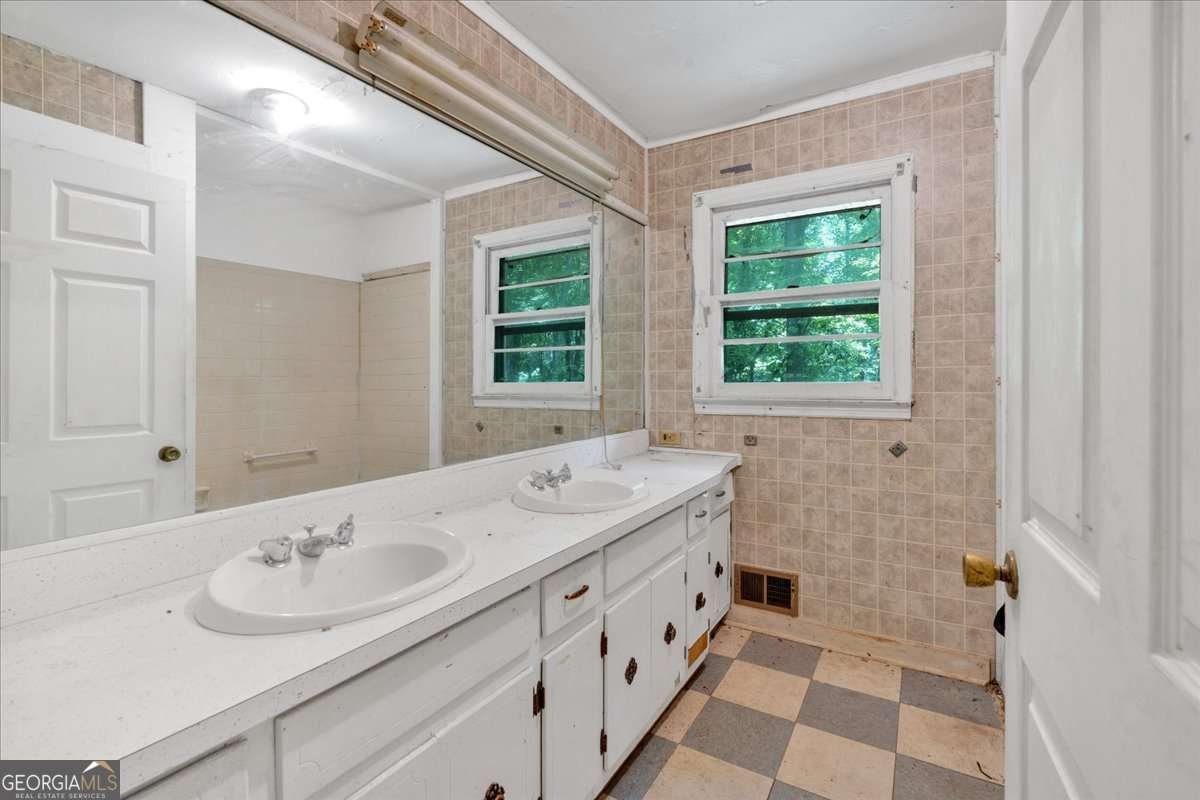8587 Cumming Highway Canton - 16
