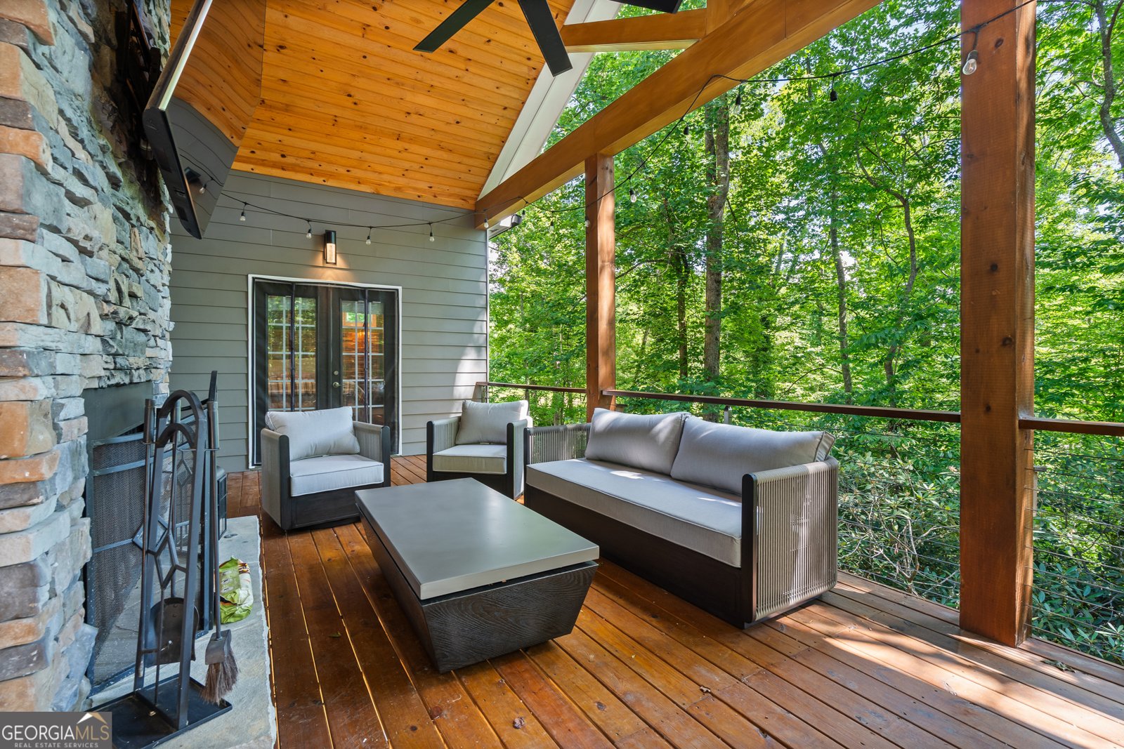 112 Springhill Lane Clarkesville - 23