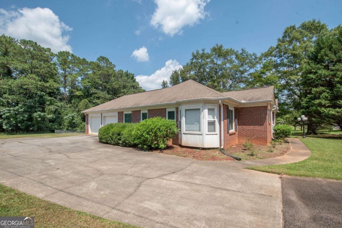 611 Bernhard Road Fayetteville - 29