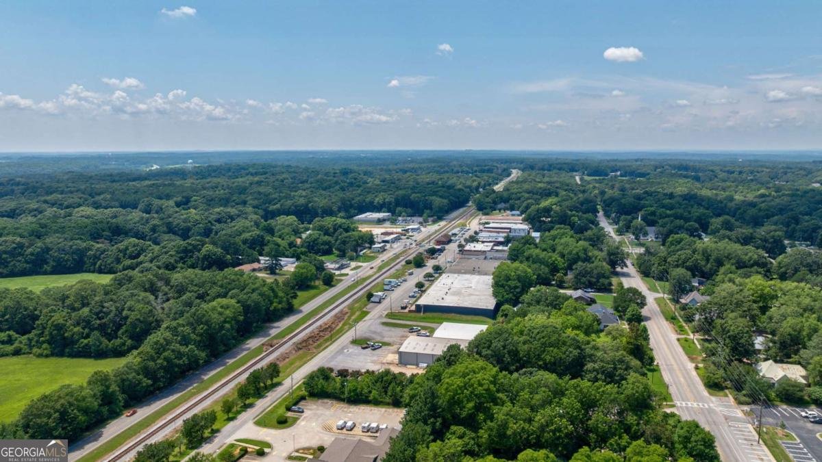 412 Ellerbe Drive Statham - 5