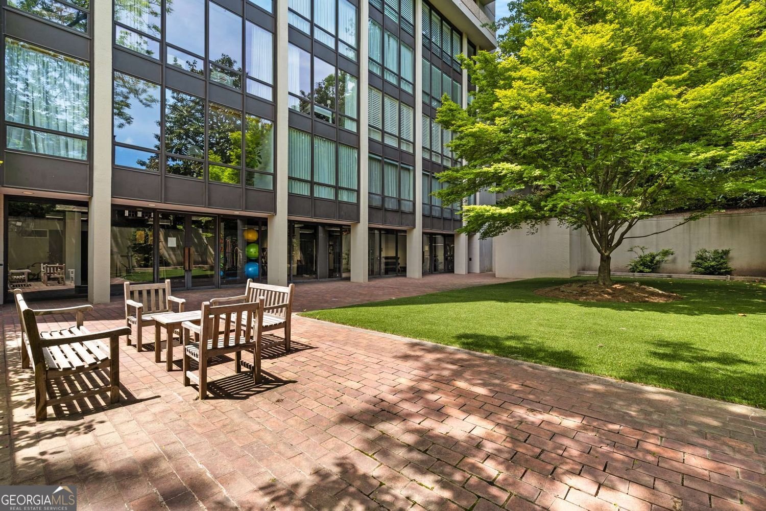 2575 Peachtree Road Atlanta - 51