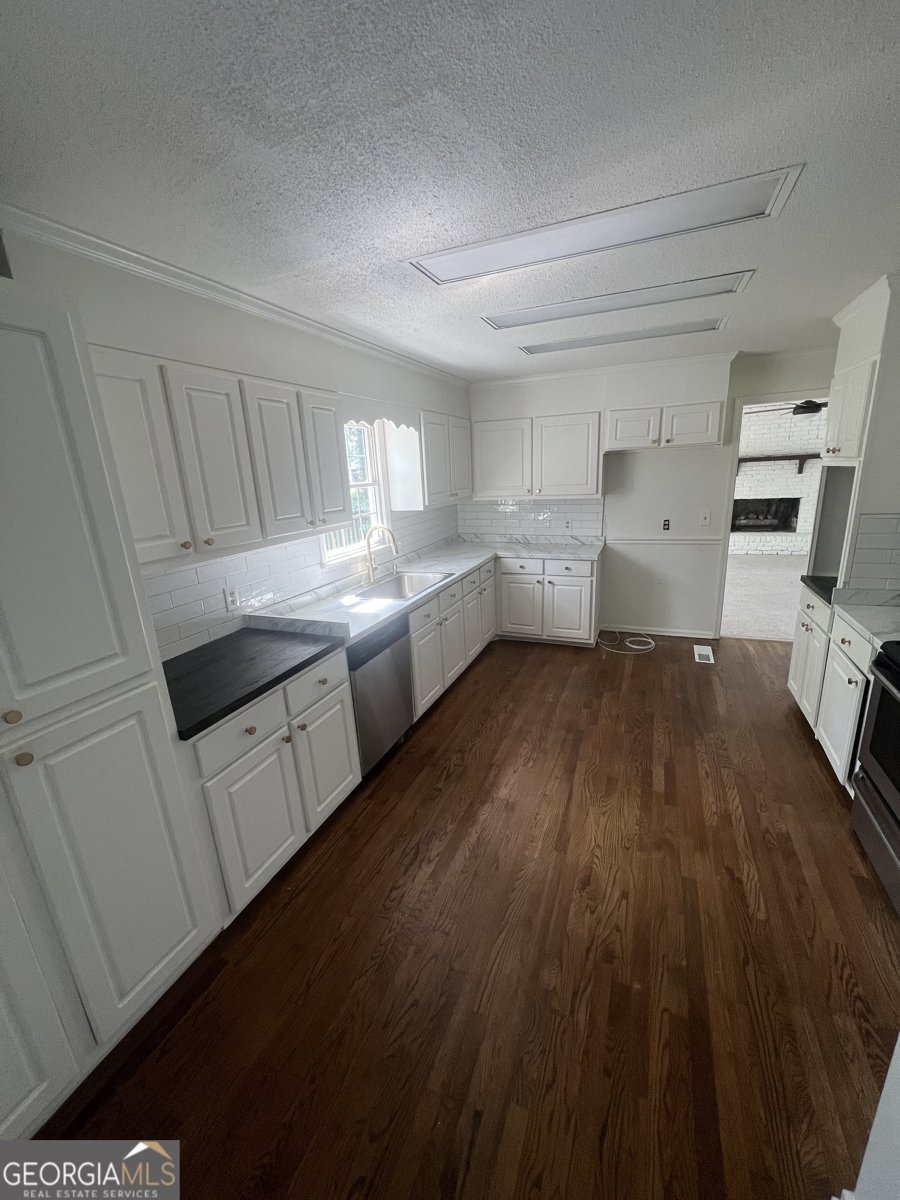 212 Cloverdale Court Dublin - 13