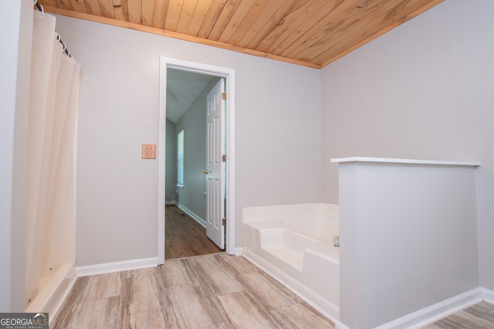 4210 Glen Pointe Court Douglasville - 33