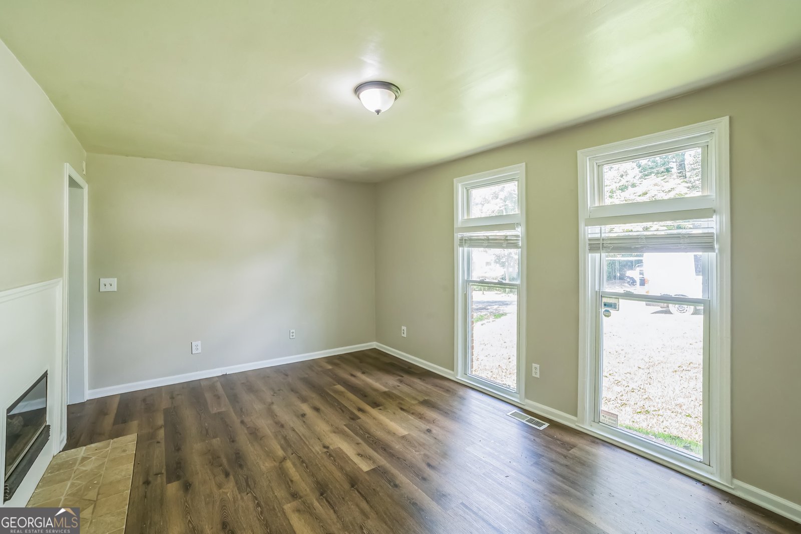3260 Russell Street Hapeville - 2