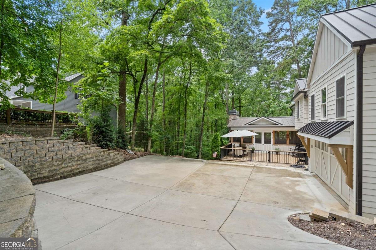 2260 Forest Drive Cumming - 17