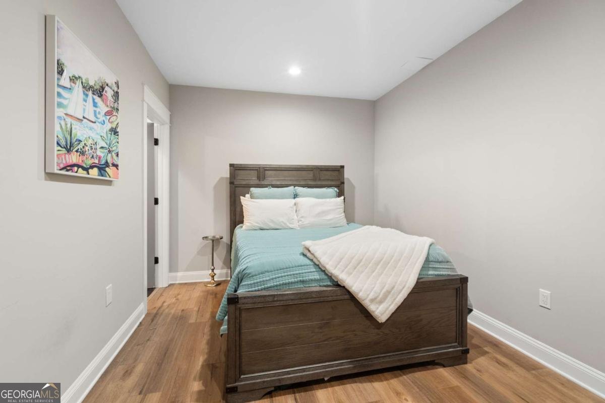 2260 Forest Drive Cumming - 40