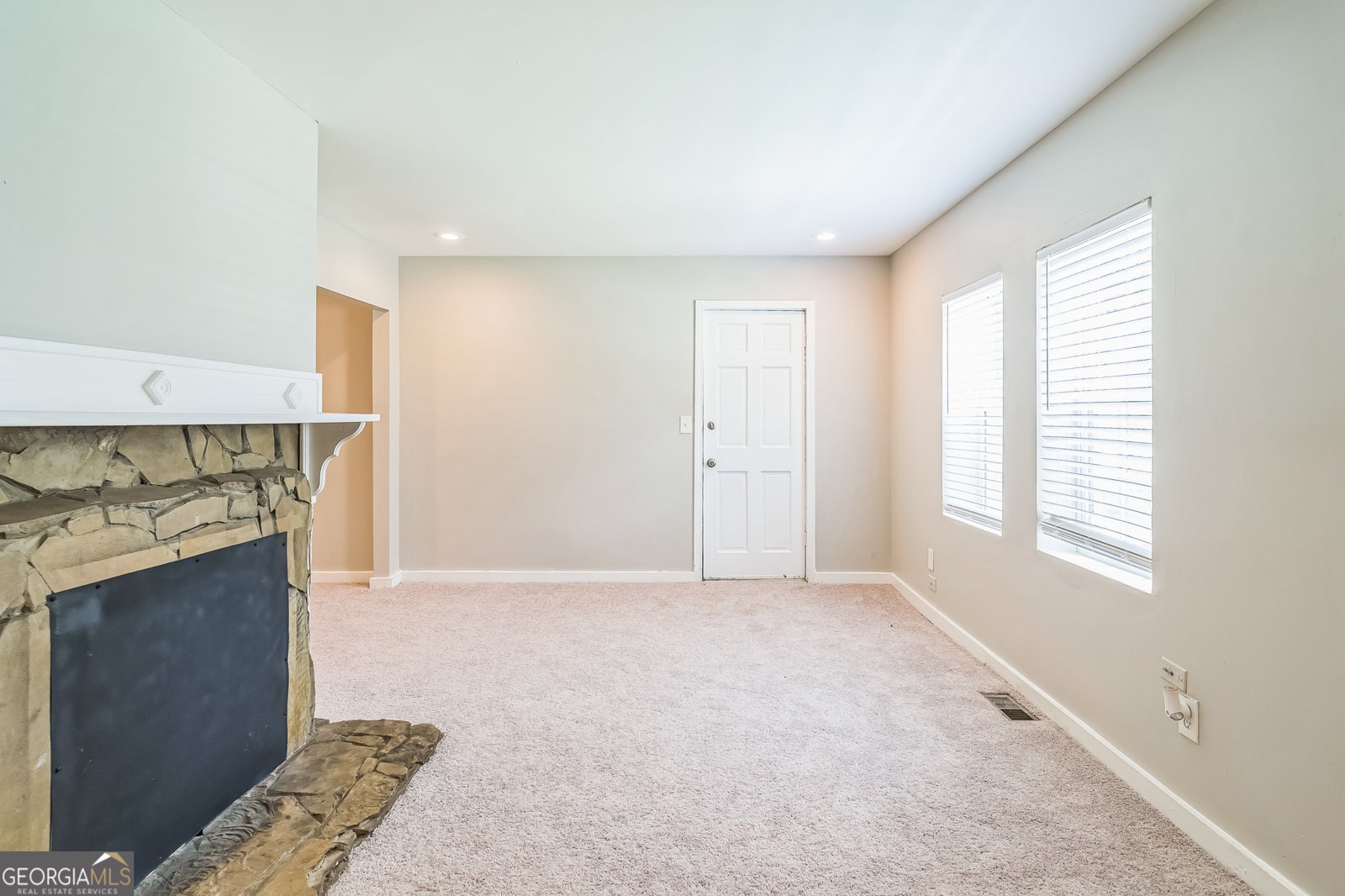 1381 Sharon Street Atlanta - 4