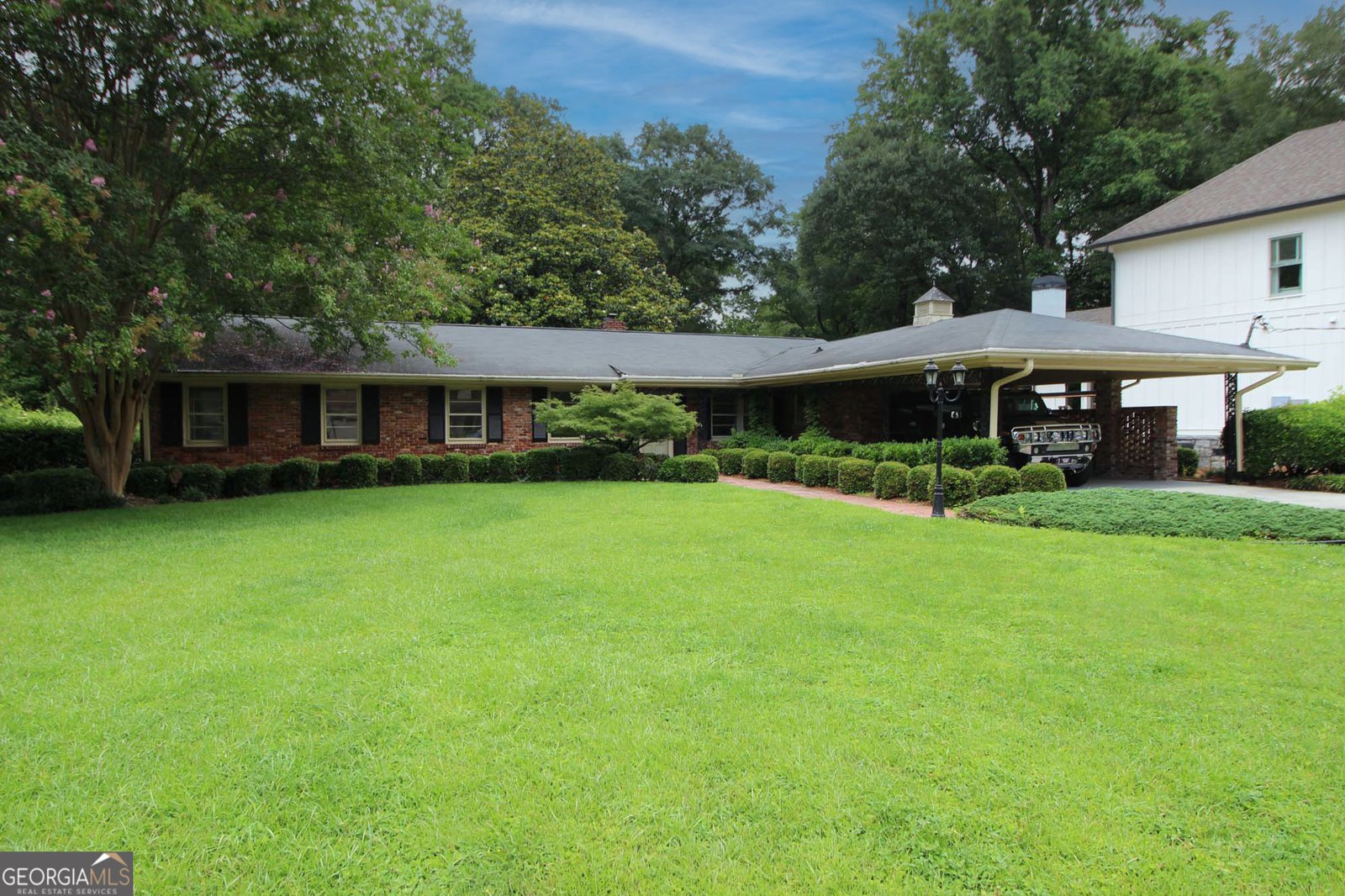 742 Starlight Court Sandy Springs - 3