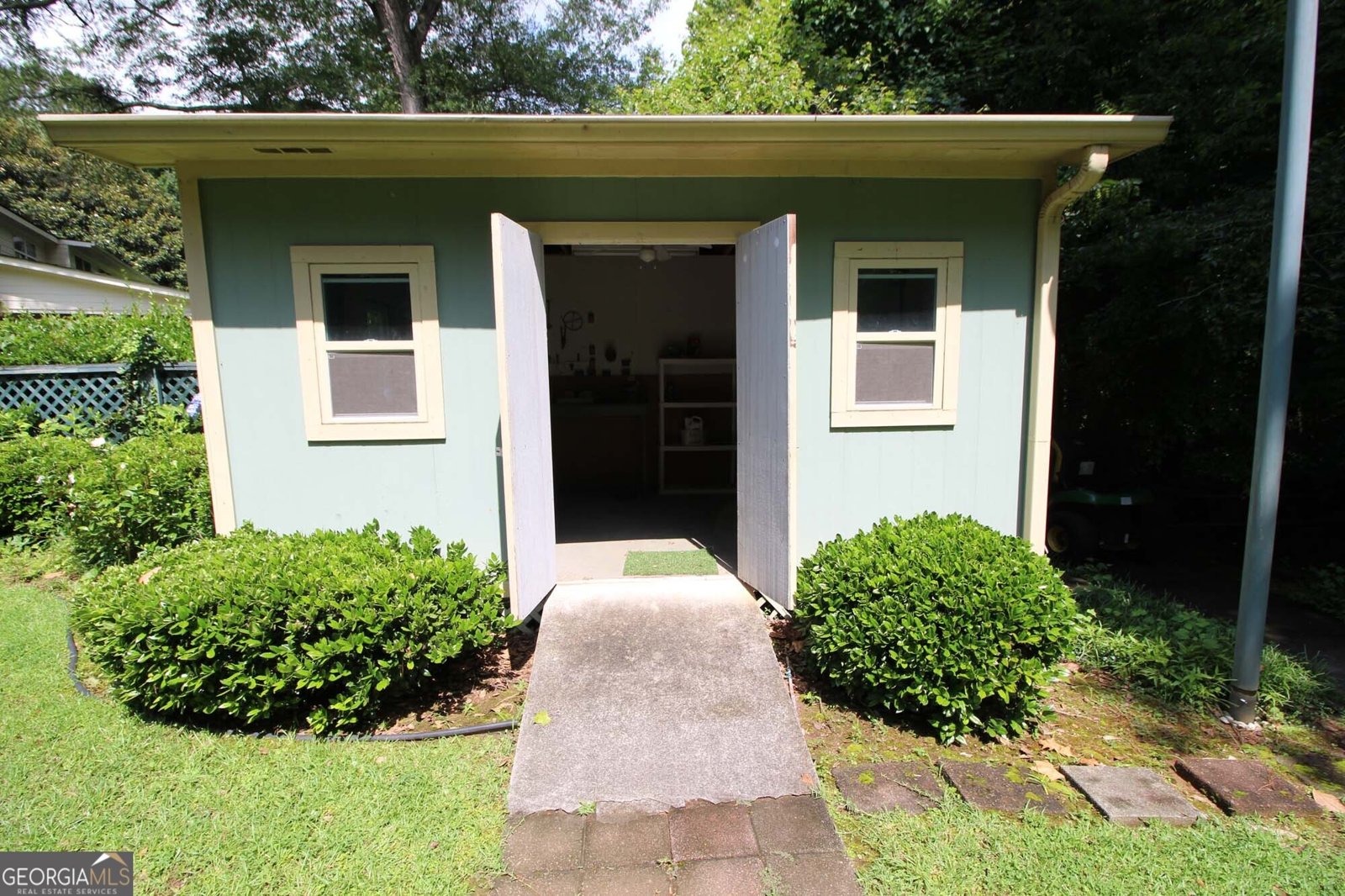 742 Starlight Court Sandy Springs - 33