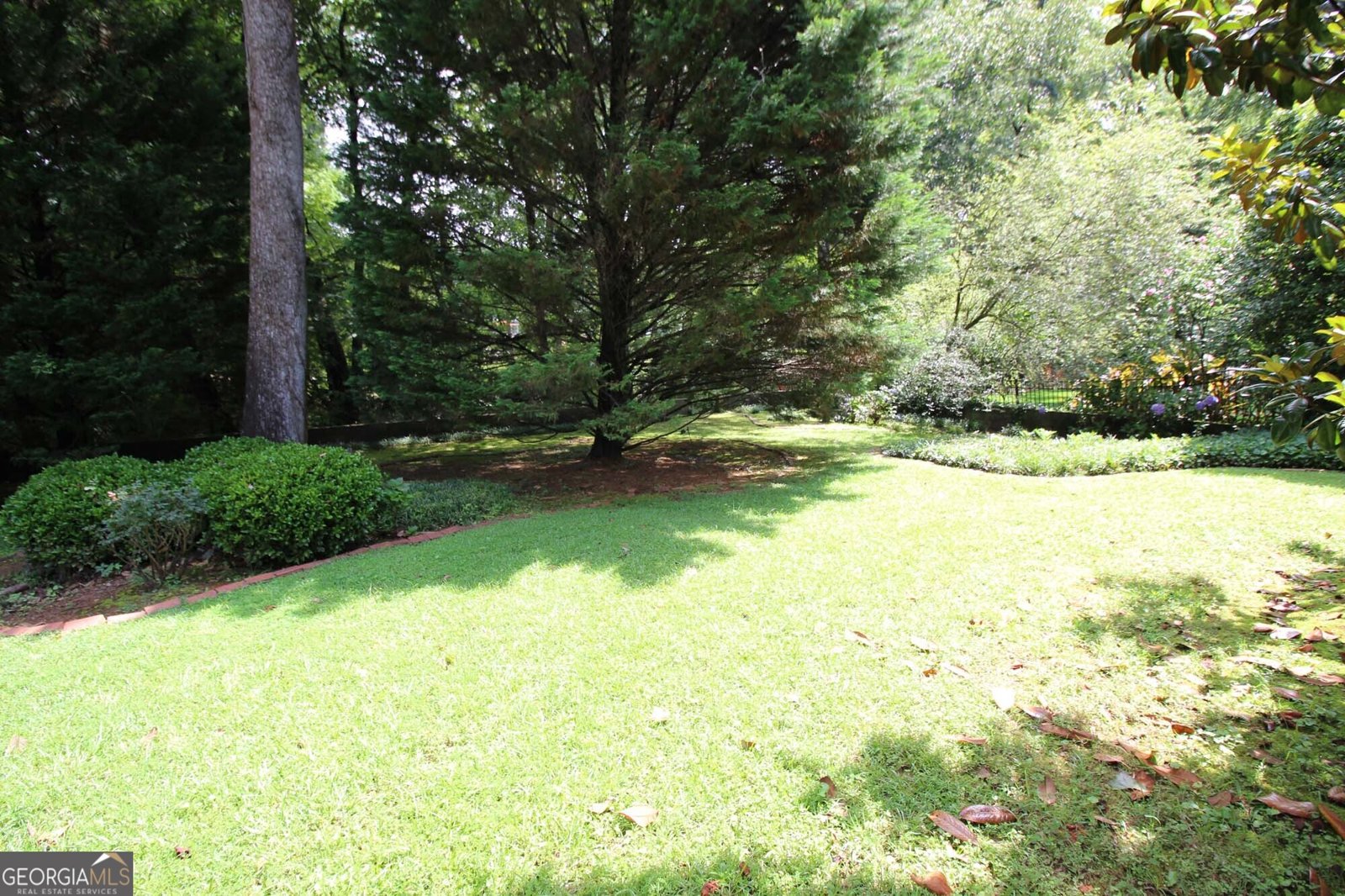 742 Starlight Court Sandy Springs - 38