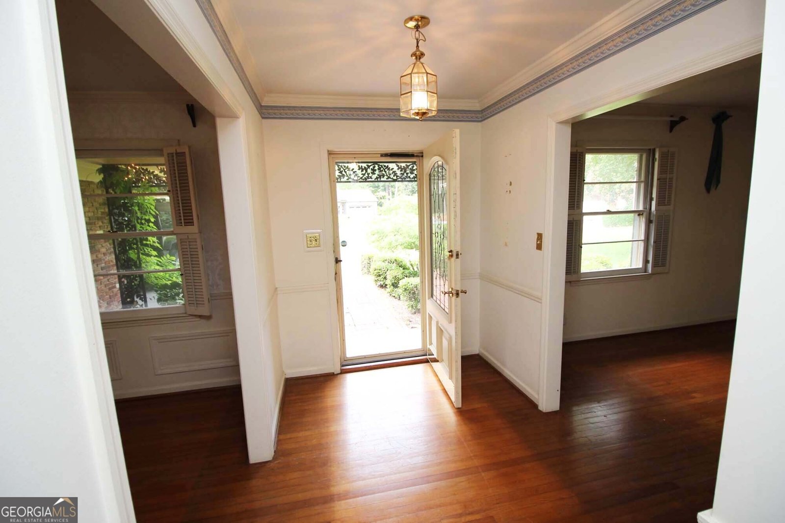 742 Starlight Court Sandy Springs - 6