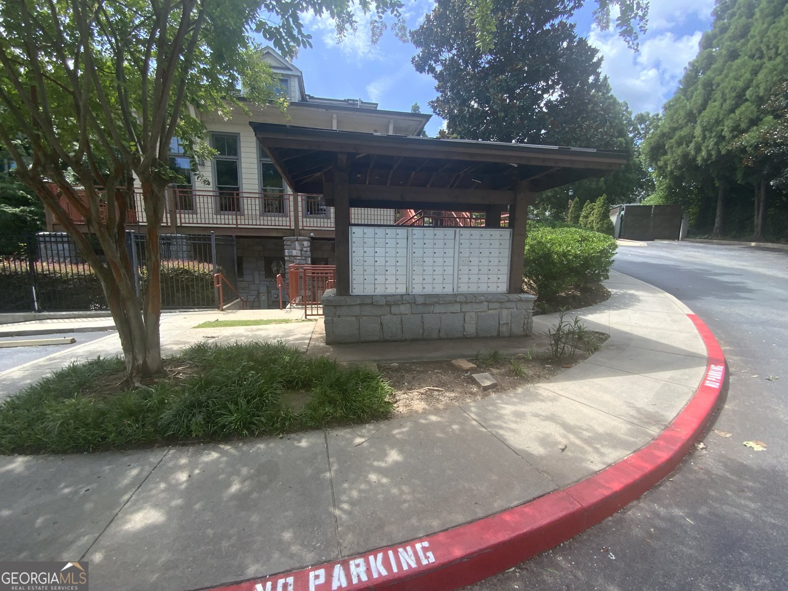 1195 Milton Terrace Atlanta - 31