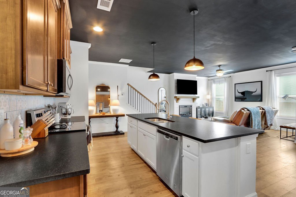 5516 Garens Way Flowery Branch - 11