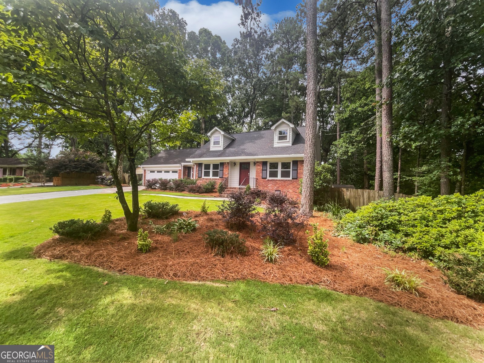 4023 Oak Crest Drive Tucker - 2