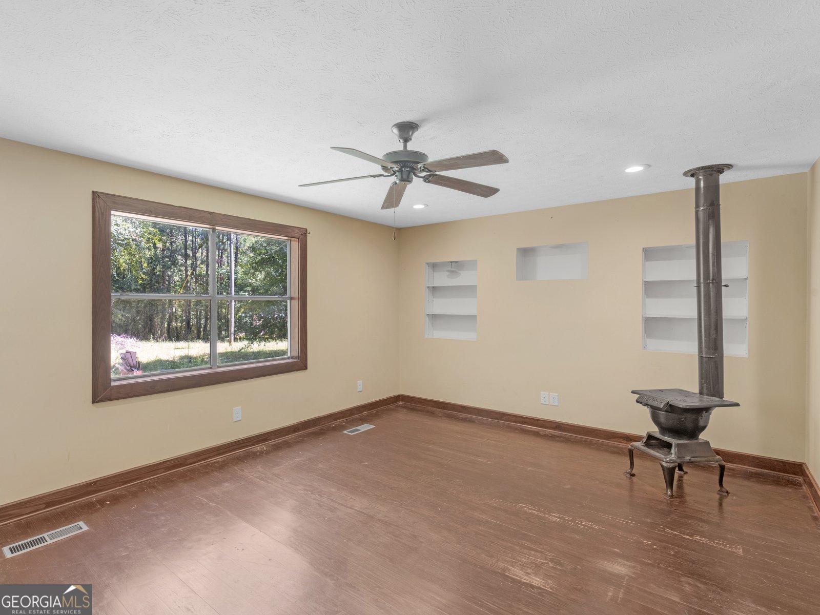 710 Hagans Mountain Road Meansville - 2