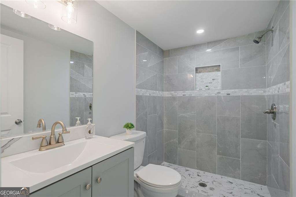 192 Hoke Street Maysville - 24