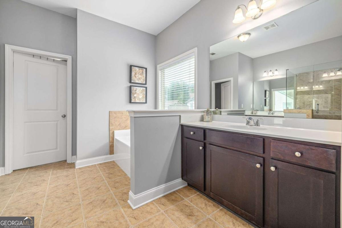 4160 Radford Oaks Lane Cumming - 27