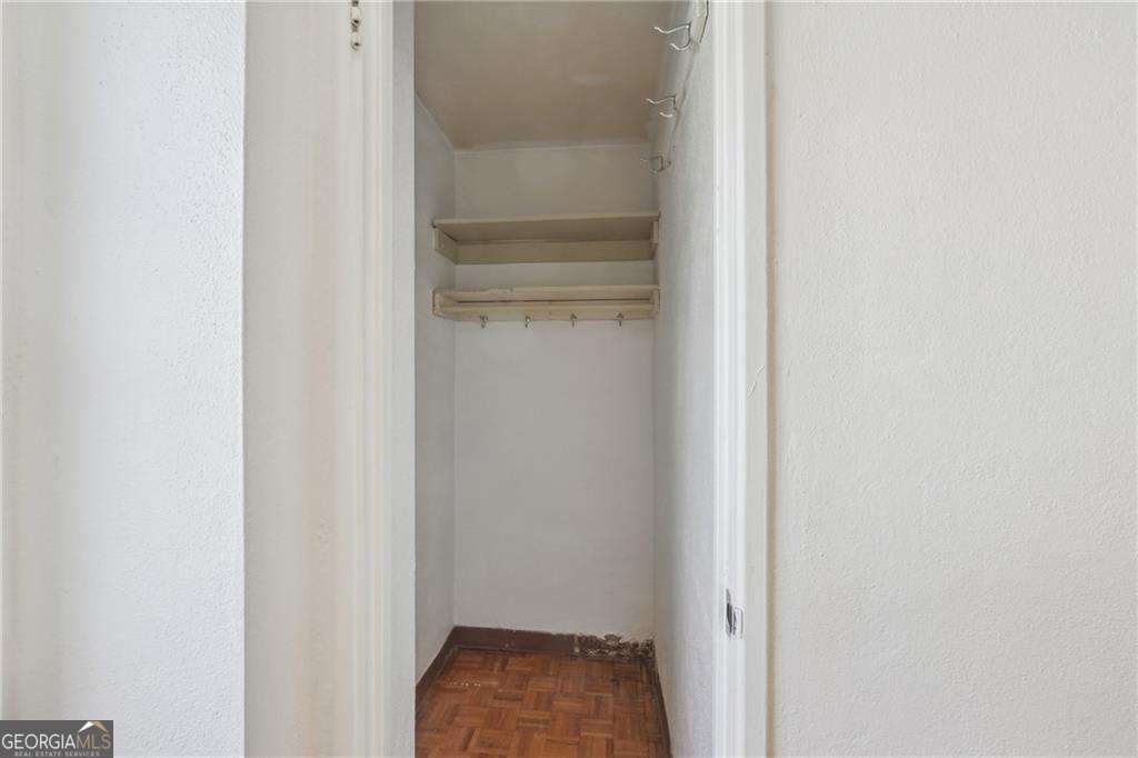 300 Peachtree Street Atlanta - 17