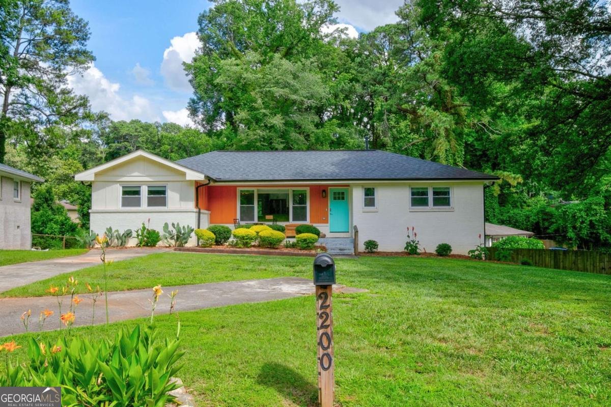 2200 Glendale Drive Atlanta - 1