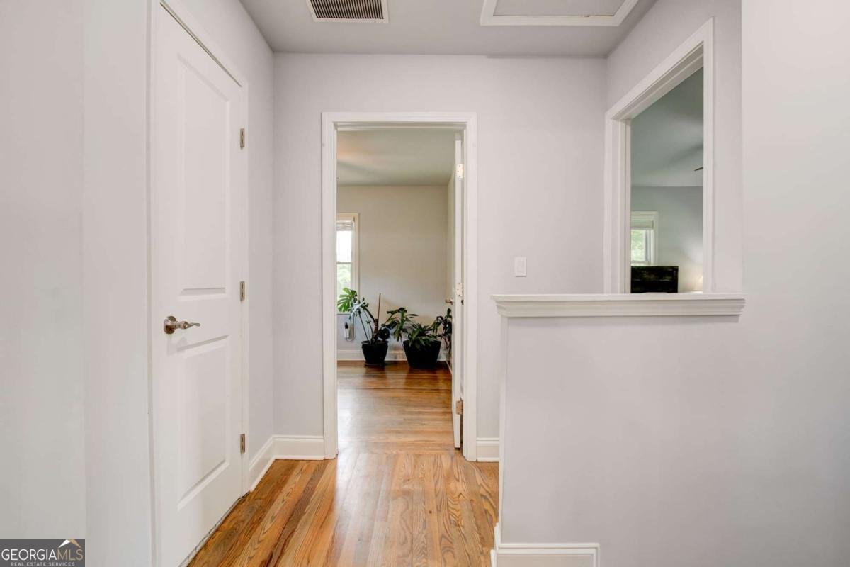 2200 Glendale Drive Atlanta - 19