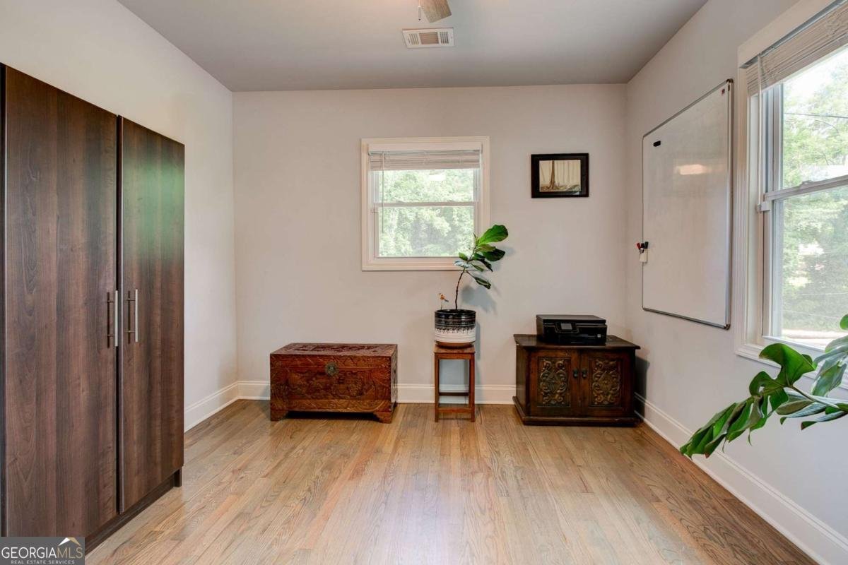 2200 Glendale Drive Atlanta - 22