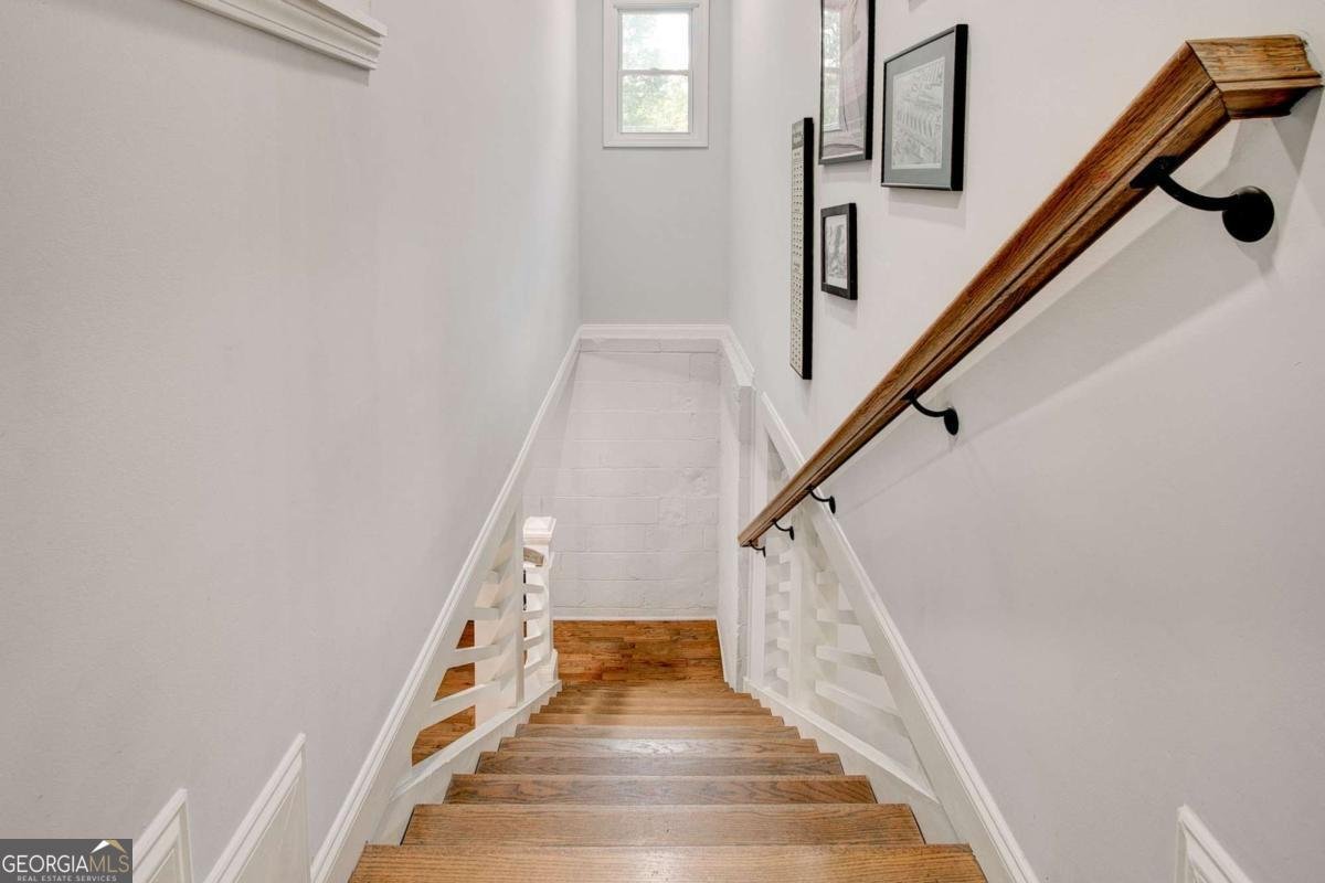 2200 Glendale Drive Atlanta - 23