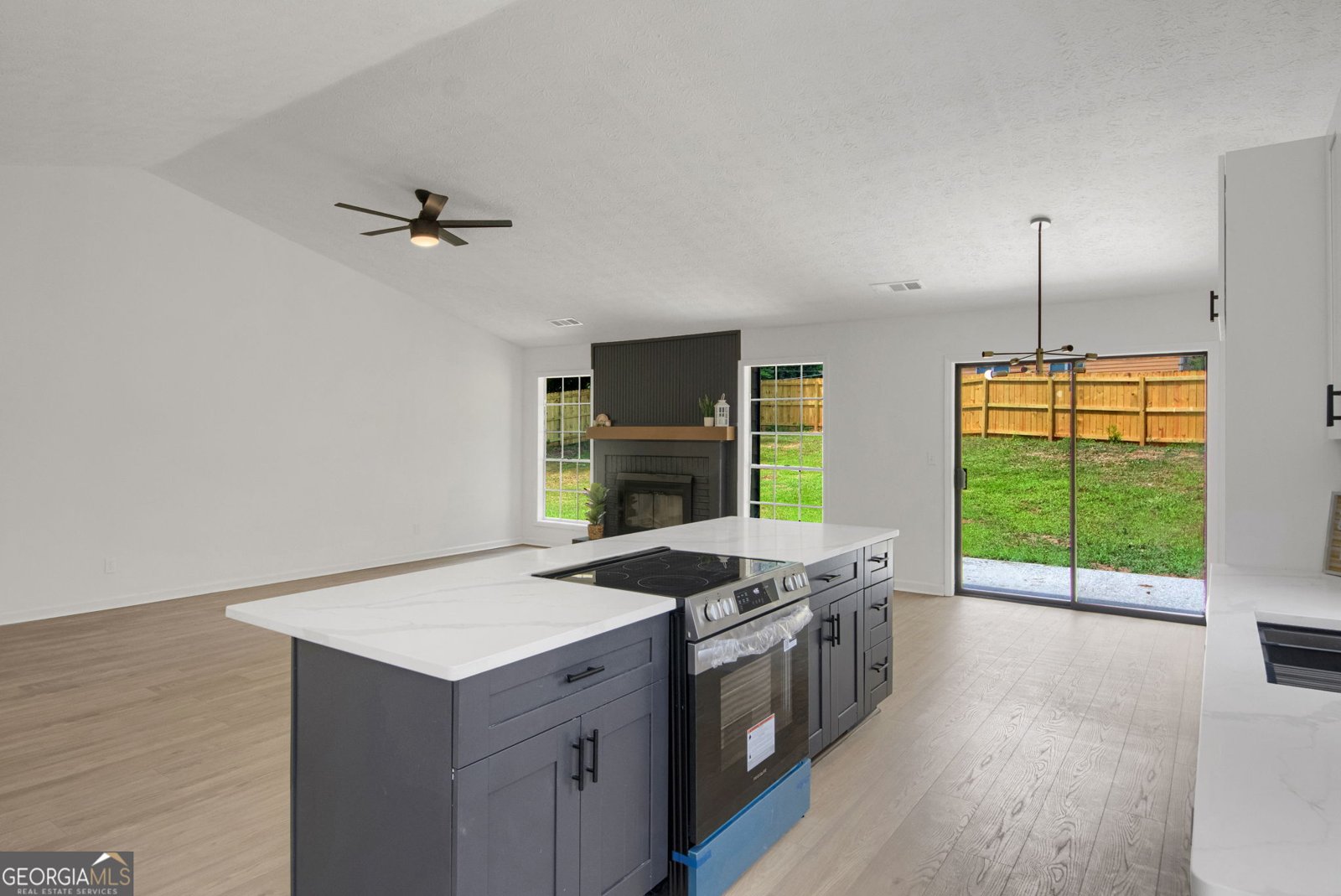 8689 Cedar Creek Ridge Riverdale - 14