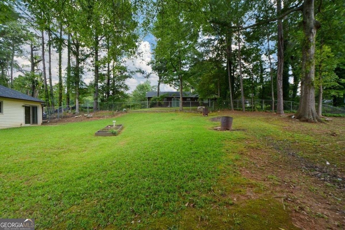 1070 Salisbury Trail Riverdale - 26