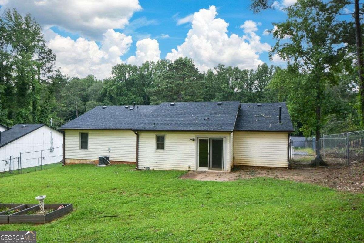 1070 Salisbury Trail Riverdale - 27