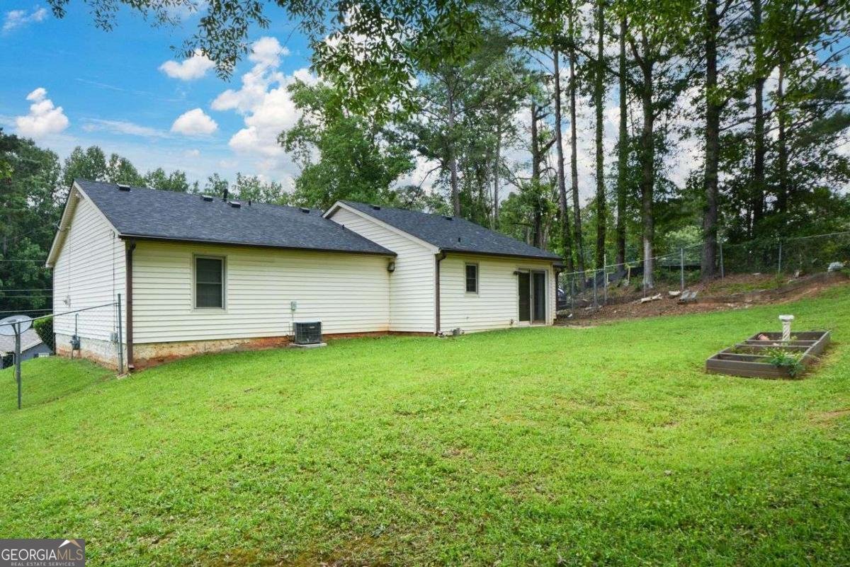 1070 Salisbury Trail Riverdale - 29