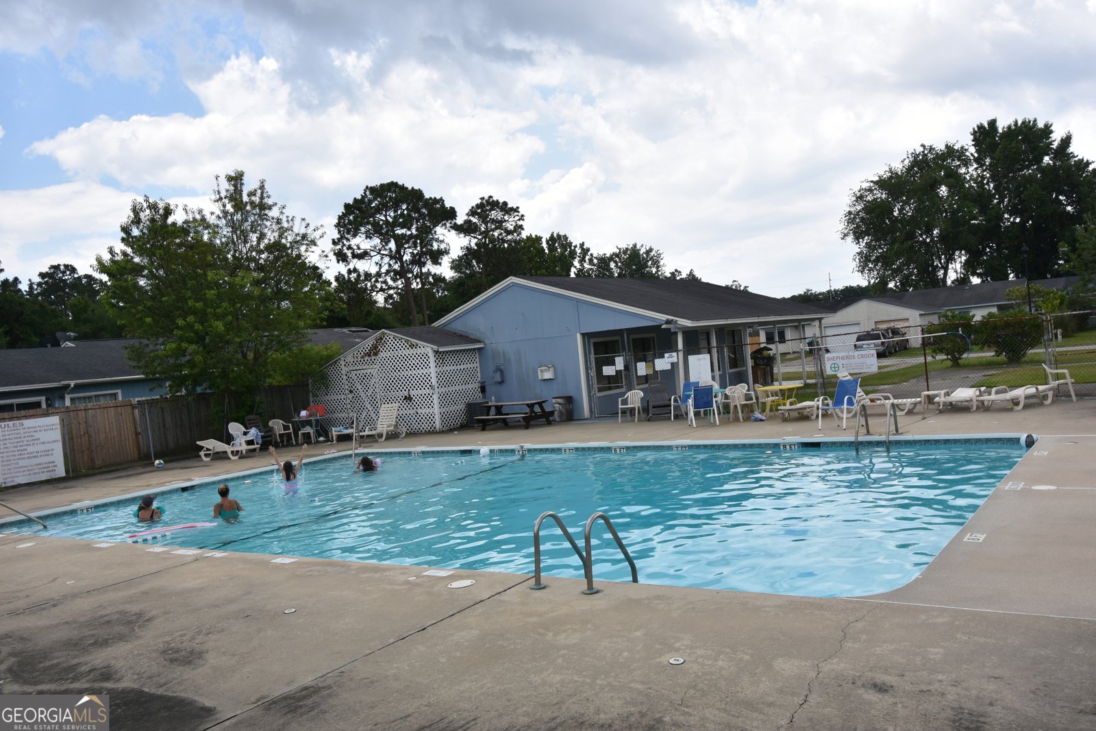 556 Chateau Circle St. Marys - 2